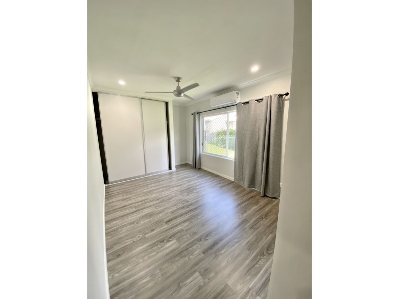 1/12-14 Ireland Crescent, Whitfield QLD 4870