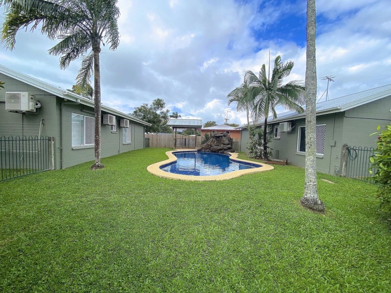1/12-14 Ireland Crescent, Whitfield QLD 4870