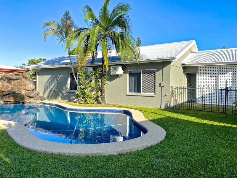 1/12-14 Ireland Crescent, Whitfield QLD 4870