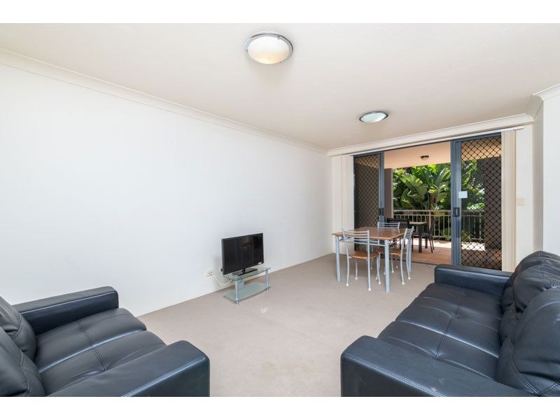 65/300 Sir Fred Schonell Drive, St Lucia QLD 4067
