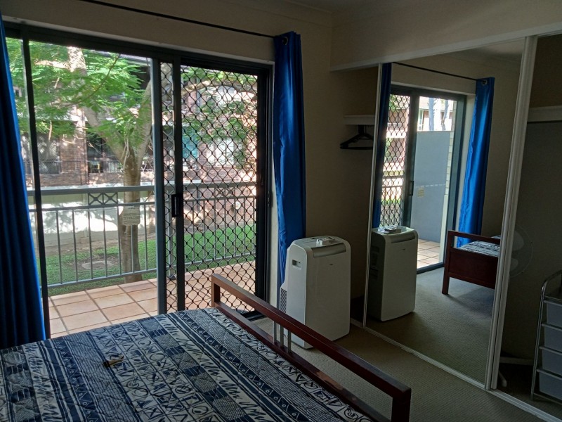 65/300 Sir Fred Schonell Drive, St Lucia QLD 4067