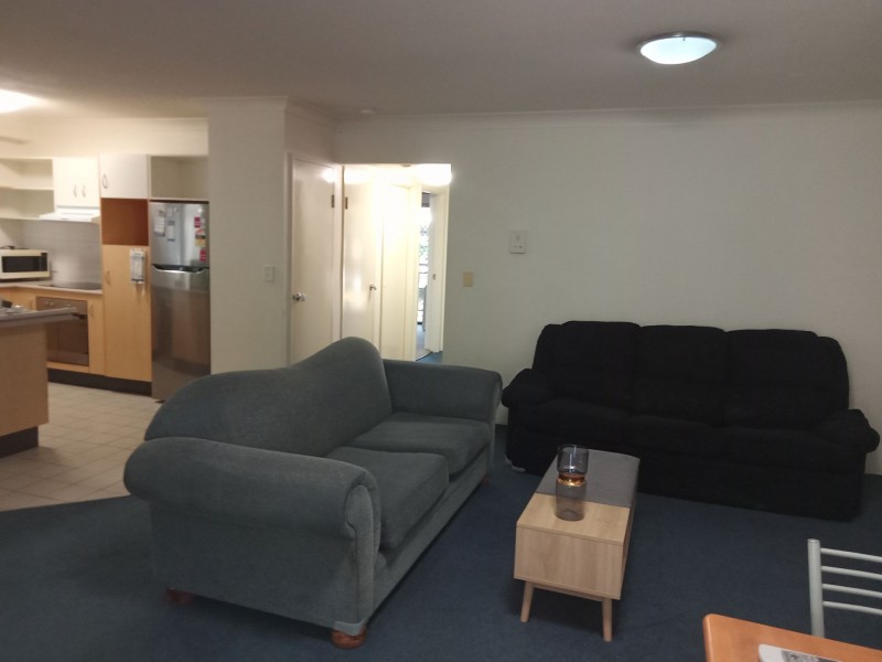65/300 Sir Fred Schonell Drive, St Lucia QLD 4067