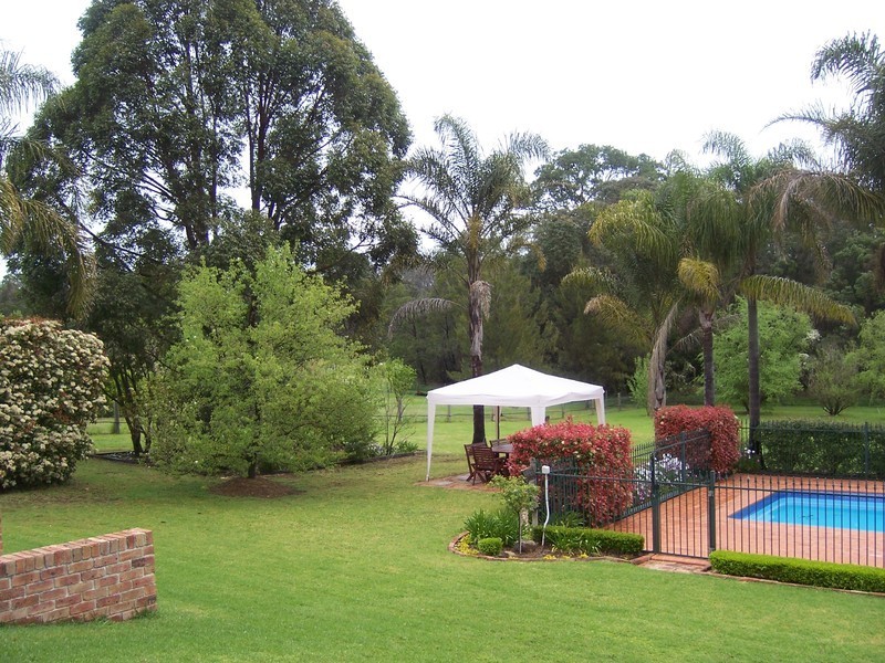 27 Sickles Drive, Grasmere NSW 2570