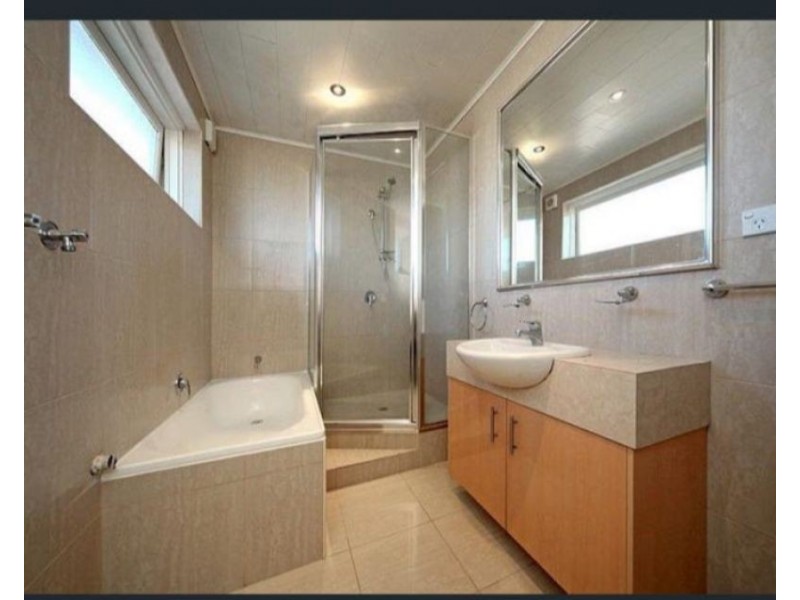 3/26 Lillimur Rd, Ormond VIC 3204