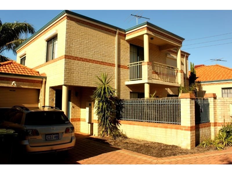 4/6 Burwood Rd, Balcatta WA 6021