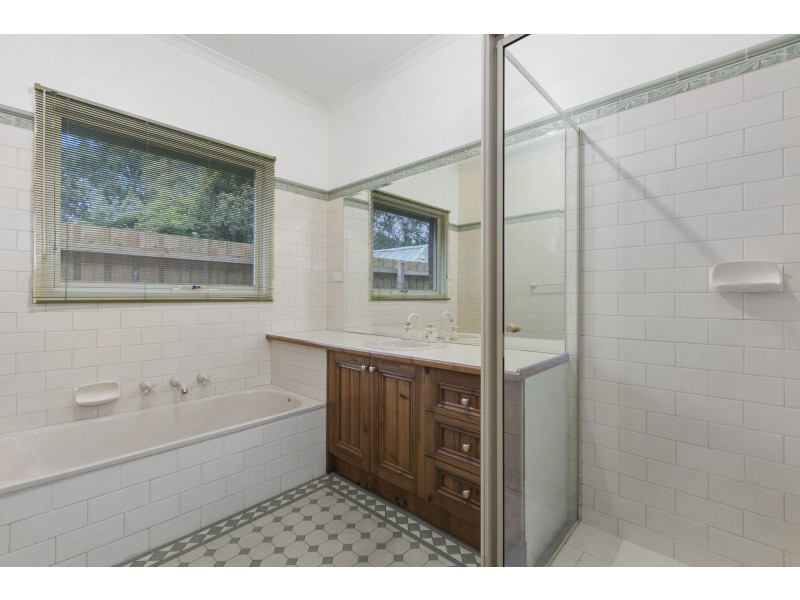 31 Fourth Street, Black Rock VIC 3193