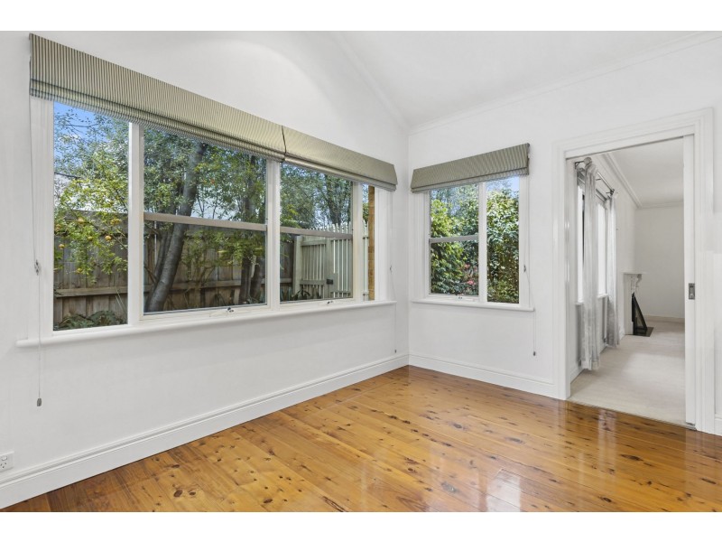 31 Fourth Street, Black Rock VIC 3193