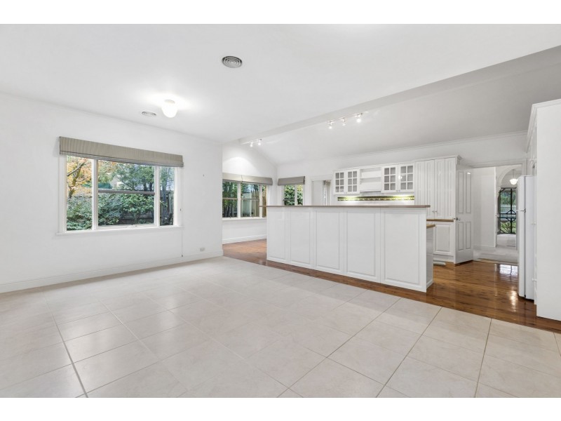 31 Fourth Street, Black Rock VIC 3193