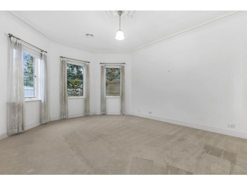 31 Fourth Street, Black Rock VIC 3193