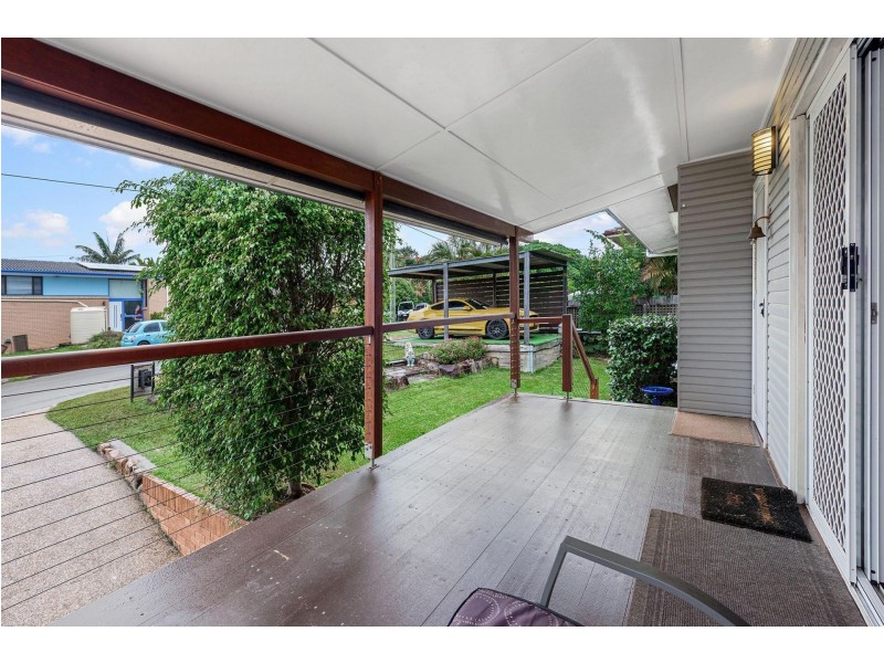 8 Lurneah Crescent, Ferny Hills QLD 4055