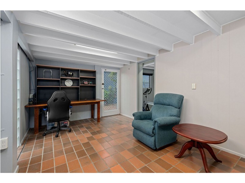8 Lurneah Crescent, Ferny Hills QLD 4055