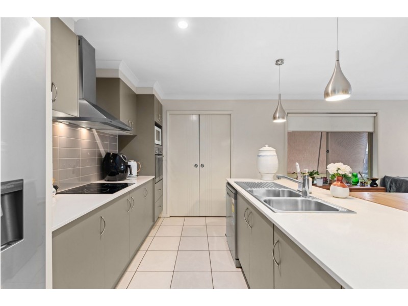 84 Armisfield Street, Doolandella QLD 4077