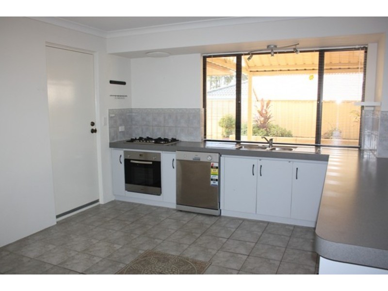 3 Bolton Avenue, Secret Harbour WA 6173