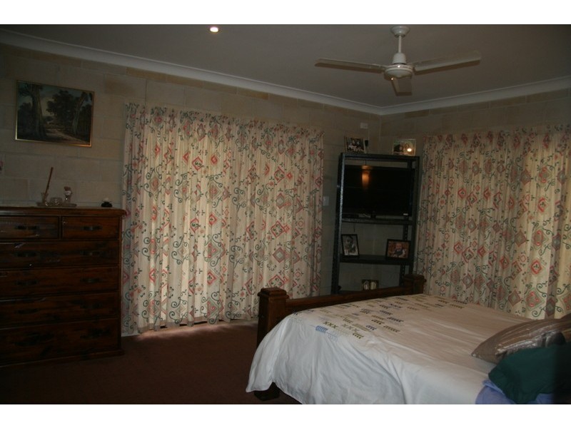 69 Jim Whyte Way, Burua QLD 4680