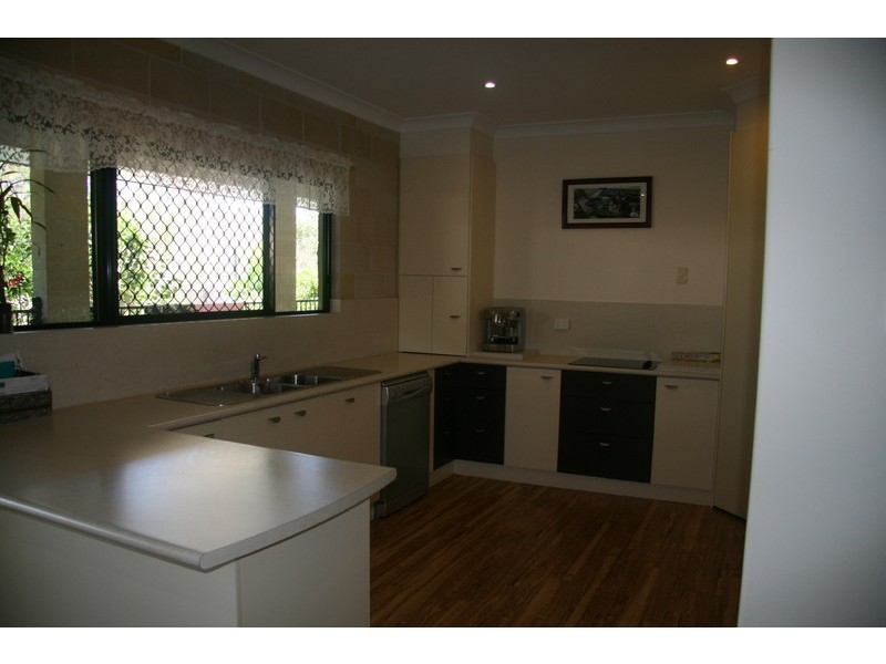 69 Jim Whyte Way, Burua QLD 4680