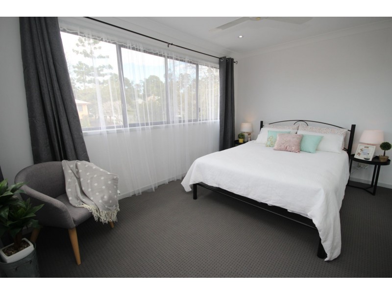 2/21 North, Woodridge QLD 4114