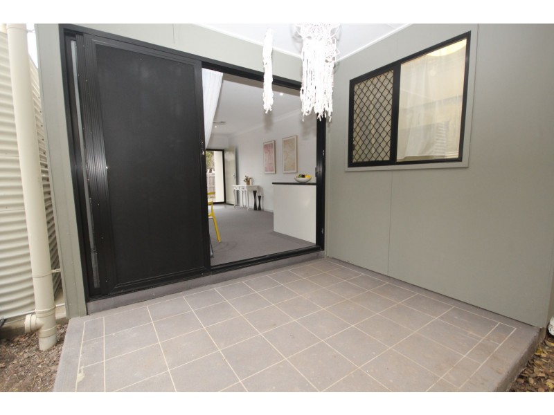 2/21 North, Woodridge QLD 4114