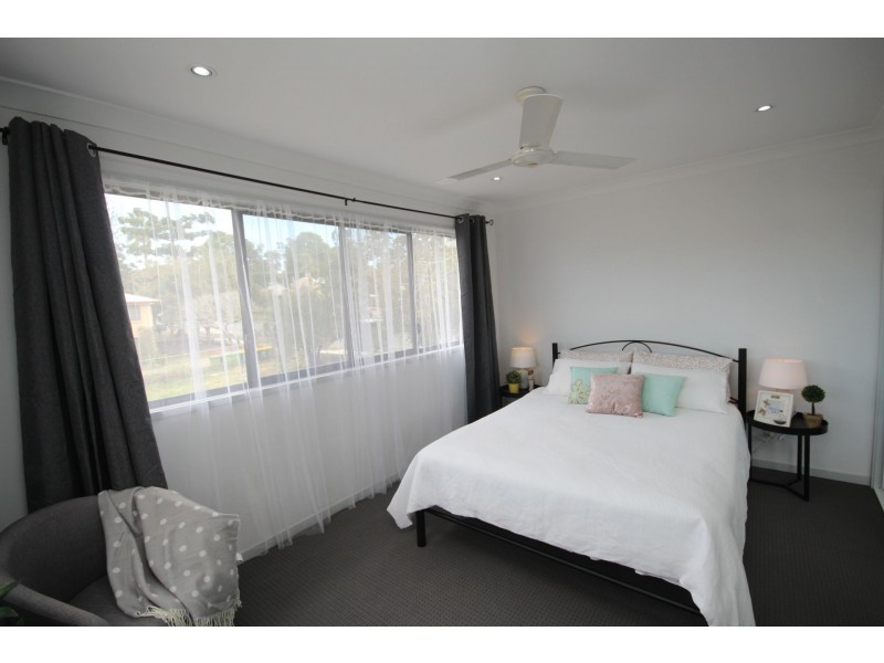 2/21 North, Woodridge QLD 4114