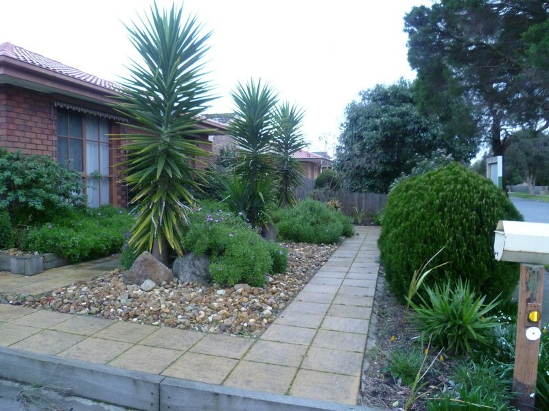 31 Marylyn Place, Cranbourne North VIC 3977