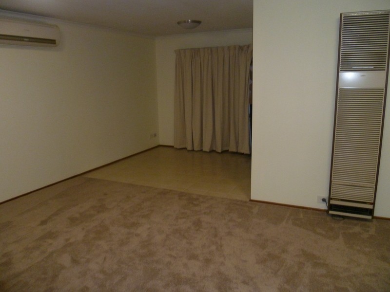 31 Marylyn Place, Cranbourne North VIC 3977