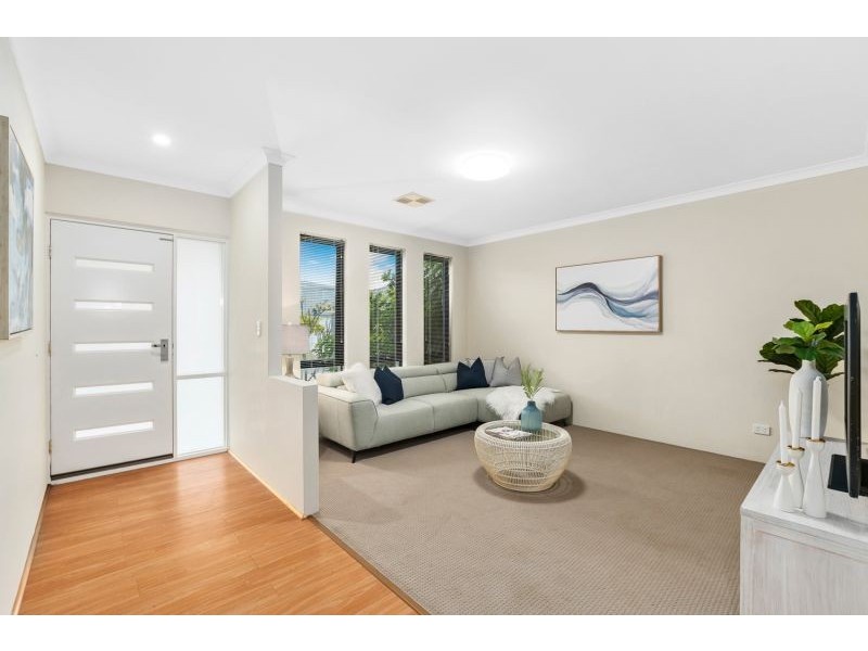 20B Mackay Way, Hillarys WA 6025