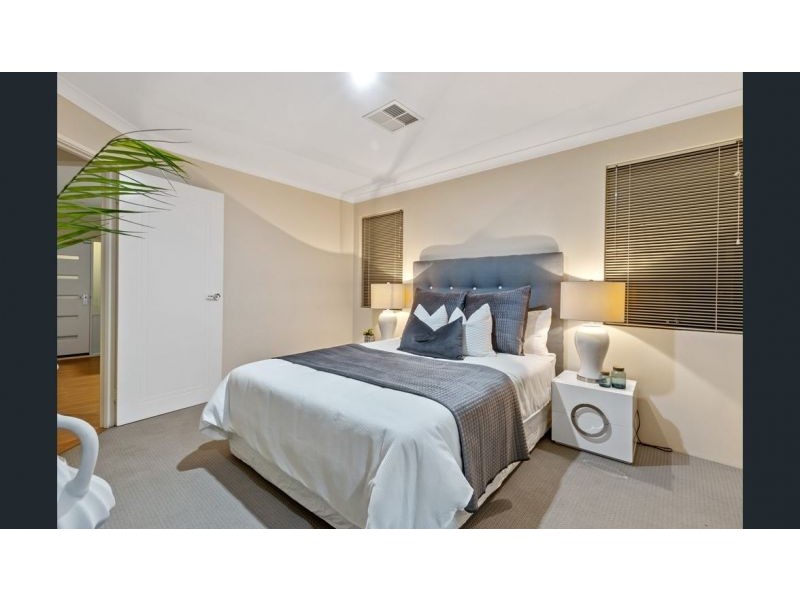 20B Mackay Way, Hillarys WA 6025