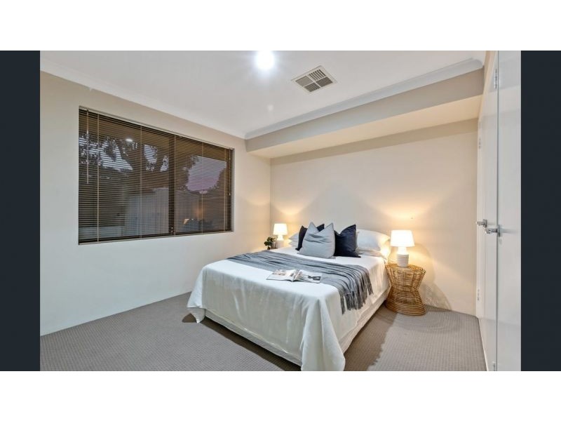 20B Mackay Way, Hillarys WA 6025