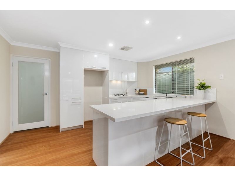 20B Mackay Way, Hillarys WA 6025