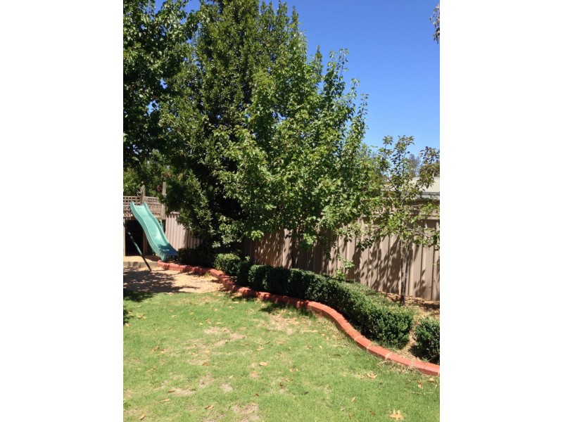 9 Gresham Court, Golden Square VIC 3555