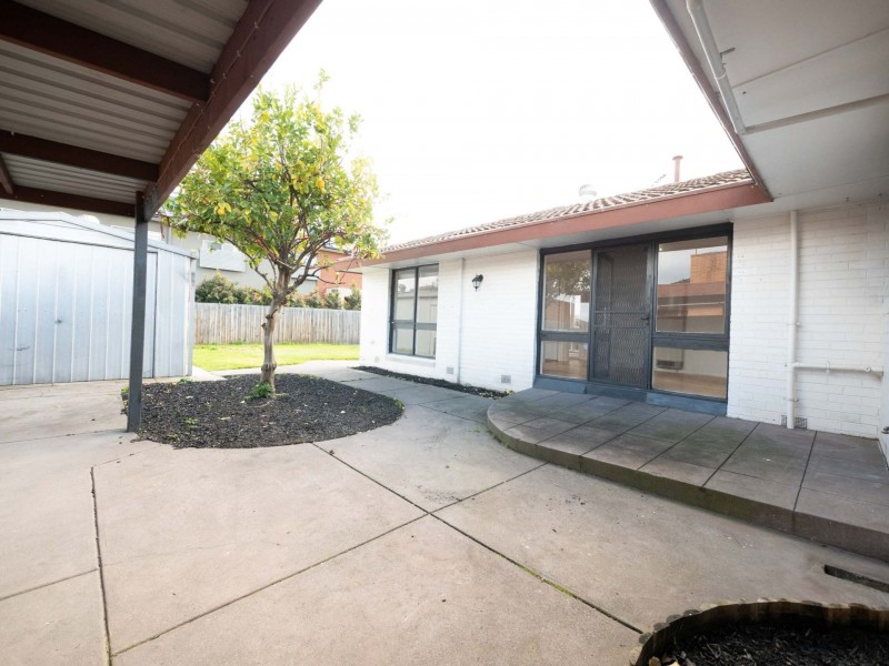 81 Plumpton Avenue, Glenroy VIC 3046