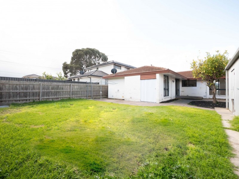 81 Plumpton Avenue, Glenroy VIC 3046