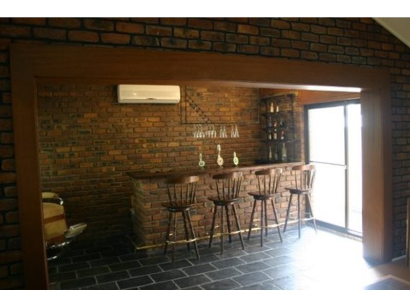 14 Peverell Street, Hillcrest QLD 4118