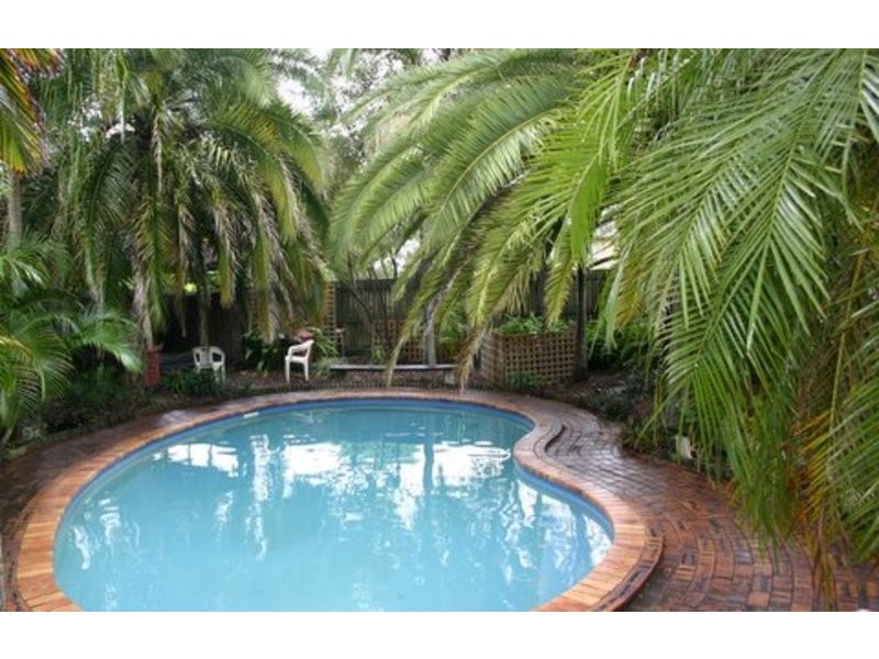 14 Peverell Street, Hillcrest QLD 4118