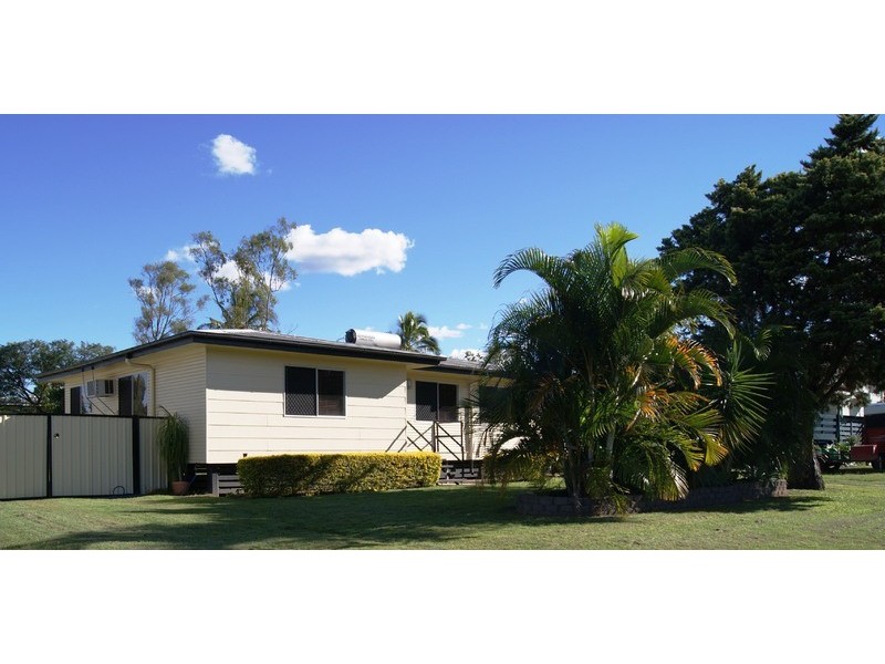 10 Spring Crescent, Dysart QLD 4745