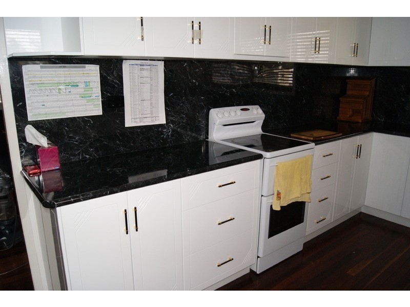 10 Spring Crescent, Dysart QLD 4745