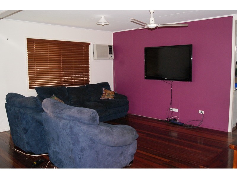 10 Spring Crescent, Dysart QLD 4745