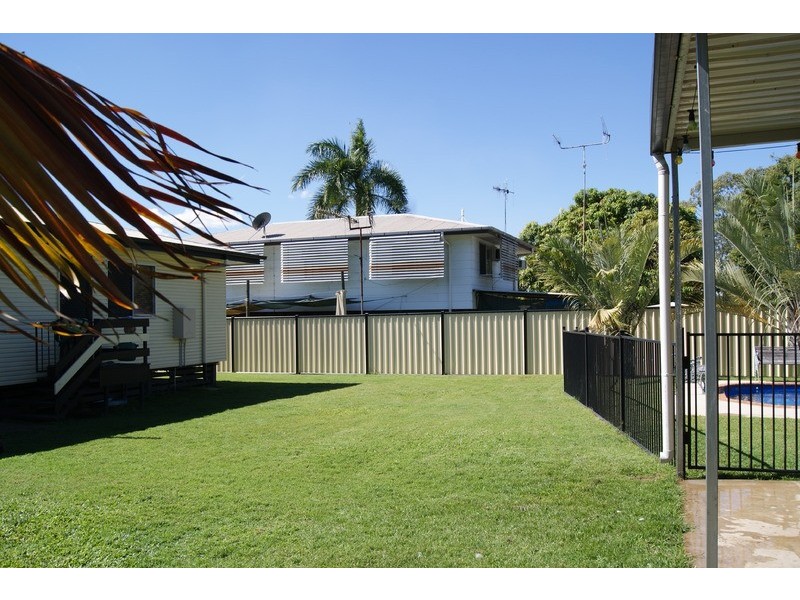 10 Spring Crescent, Dysart QLD 4745