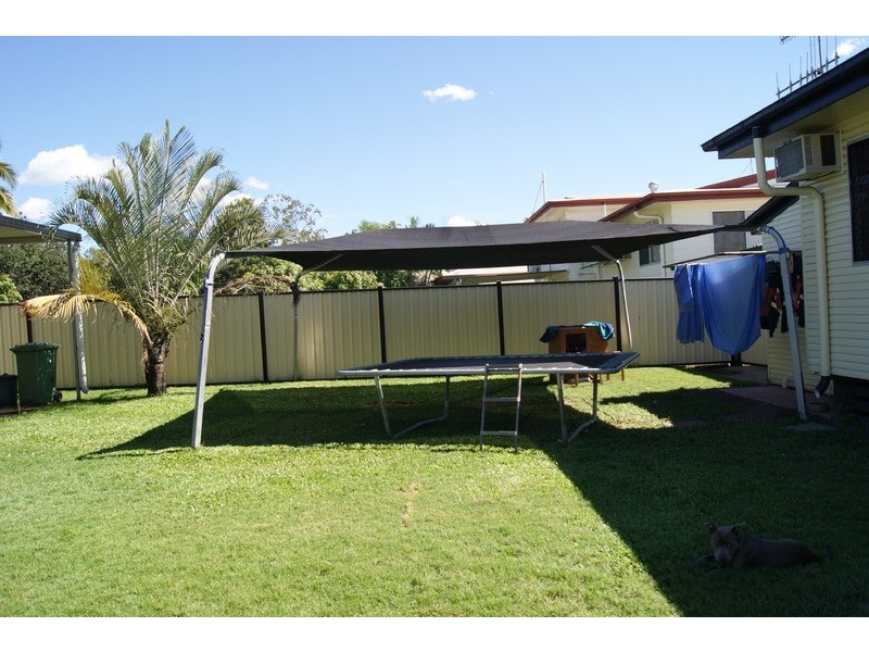 10 Spring Crescent, Dysart QLD 4745