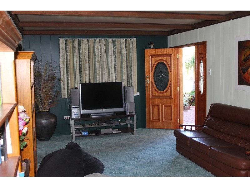 104 East Street, Mount Isa QLD 4825