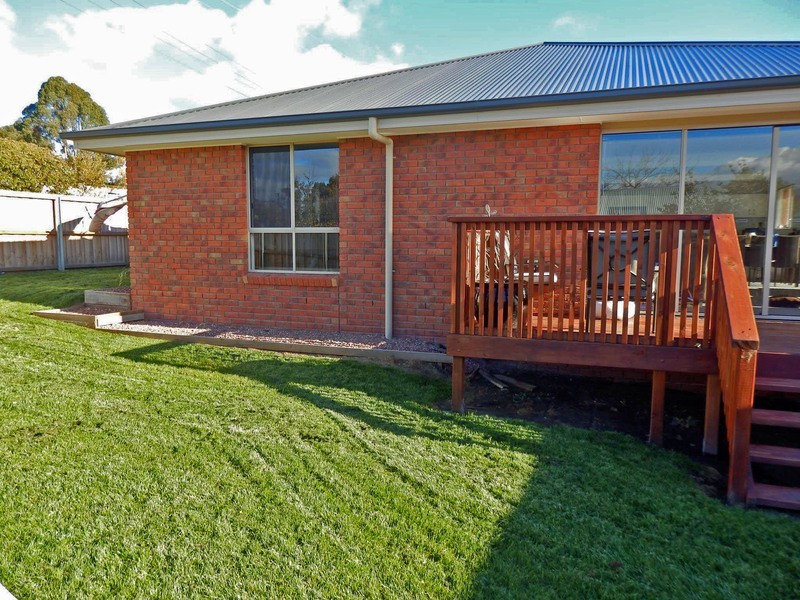 2 River Stone Close, Snug TAS 7054