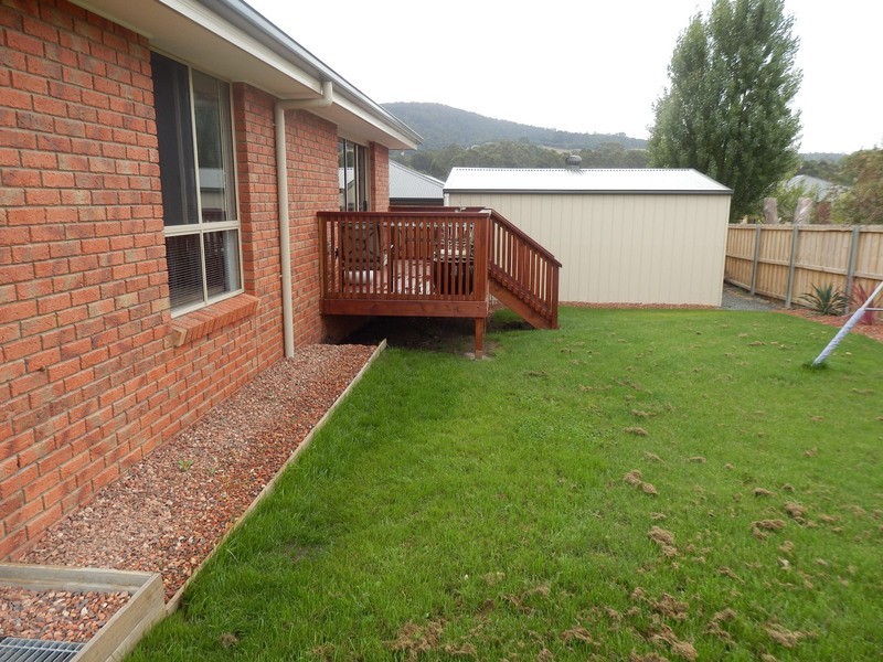 2 River Stone Close, Snug TAS 7054