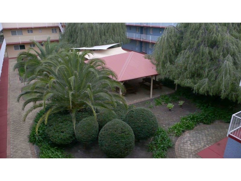 25/21 Disney road, Parmelia WA 6167