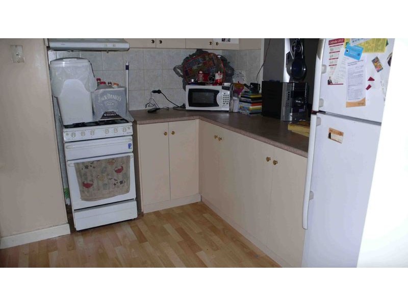 25/21 Disney road, Parmelia WA 6167