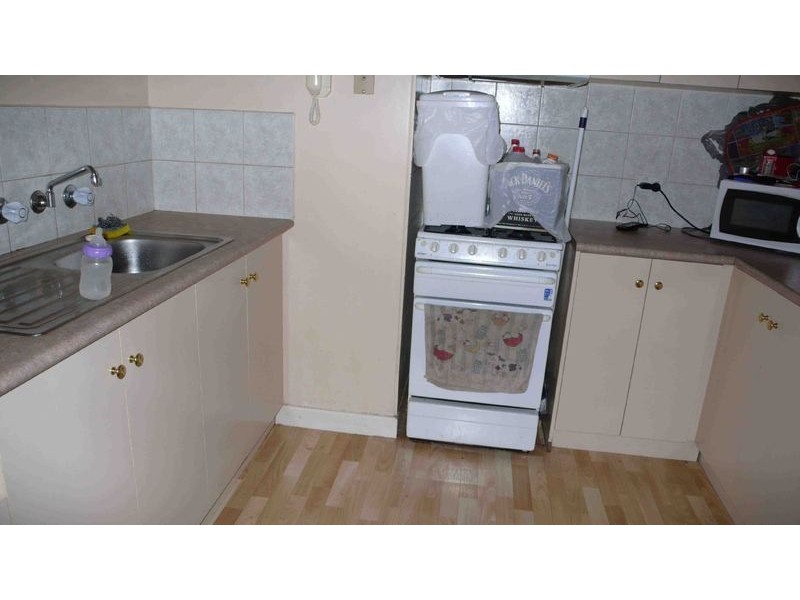 25/21 Disney road, Parmelia WA 6167