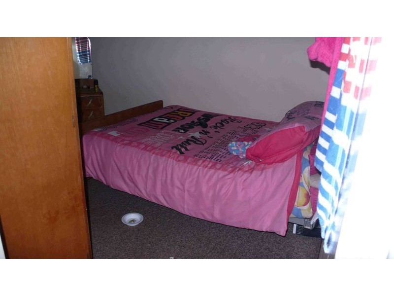 25/21 Disney road, Parmelia WA 6167