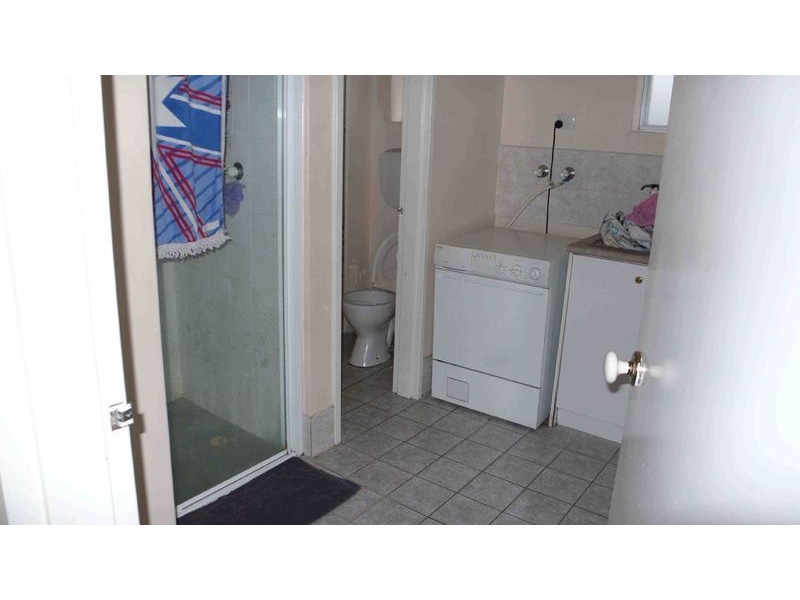 25/21 Disney road, Parmelia WA 6167