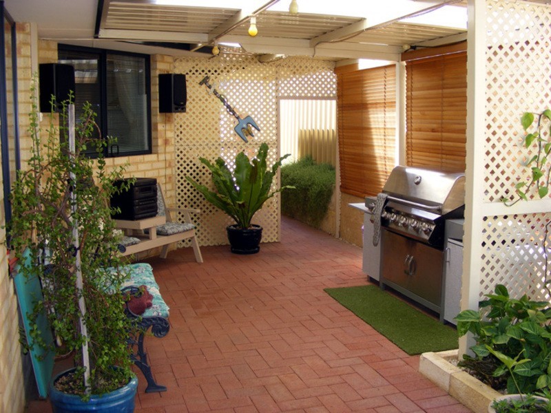 8 Rubens Bend, Ashby WA 6065