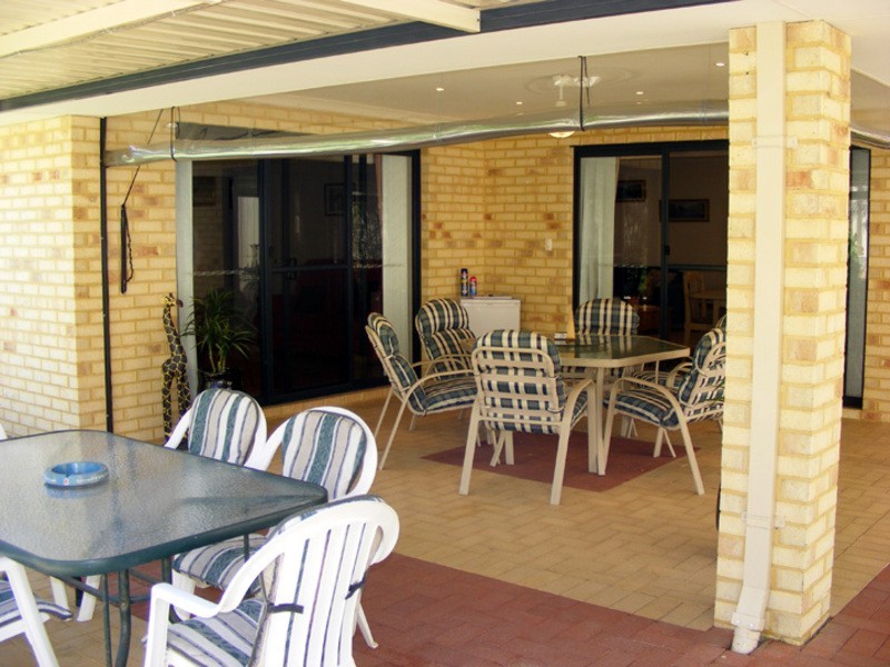 8 Rubens Bend, Ashby WA 6065