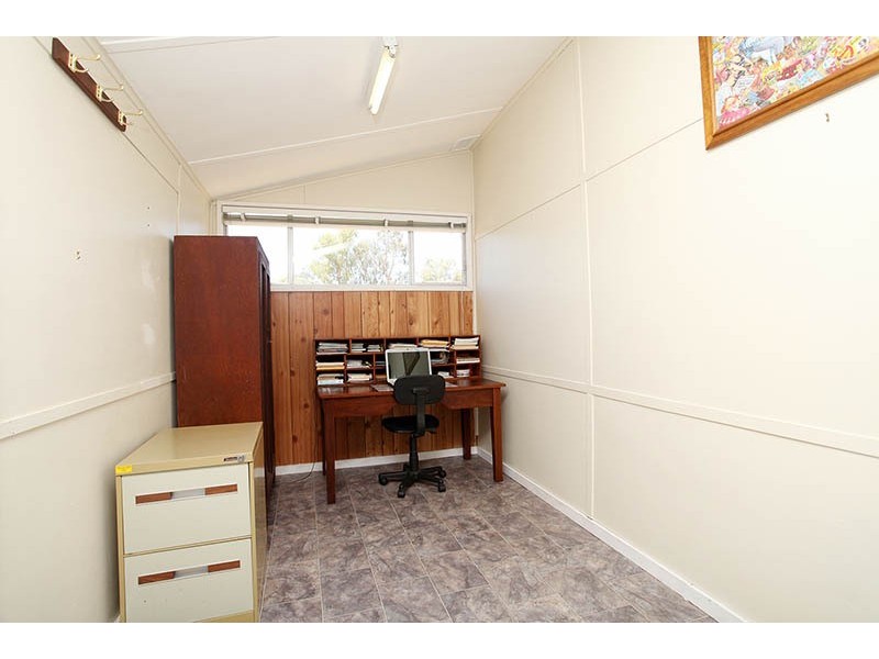 11 Yilgarn Street, Cunderdin WA 6407