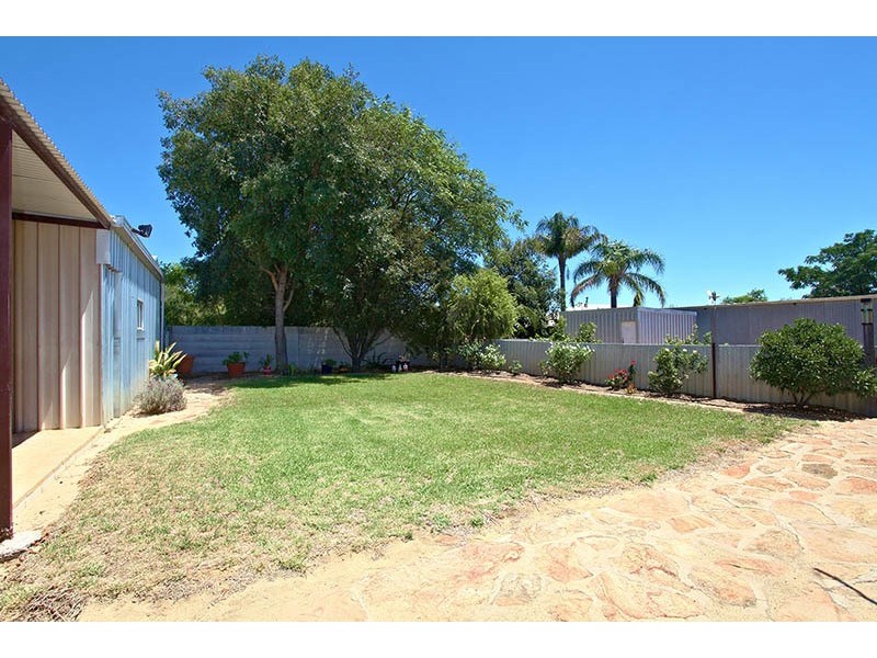 11 Yilgarn Street, Cunderdin WA 6407